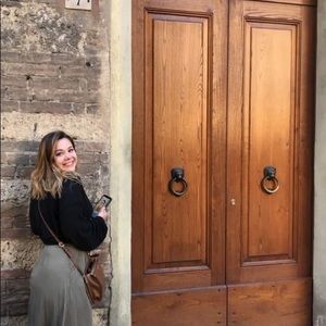 Meet your Posher, Stephanie